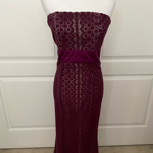 Tracy Reese New York Strapless Wine Lace Dress | Size 4 | Elegant Wool Blend - Picture 2 of 10